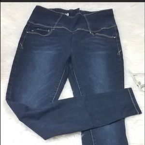 Wannabettashape YMI size 7 jeans